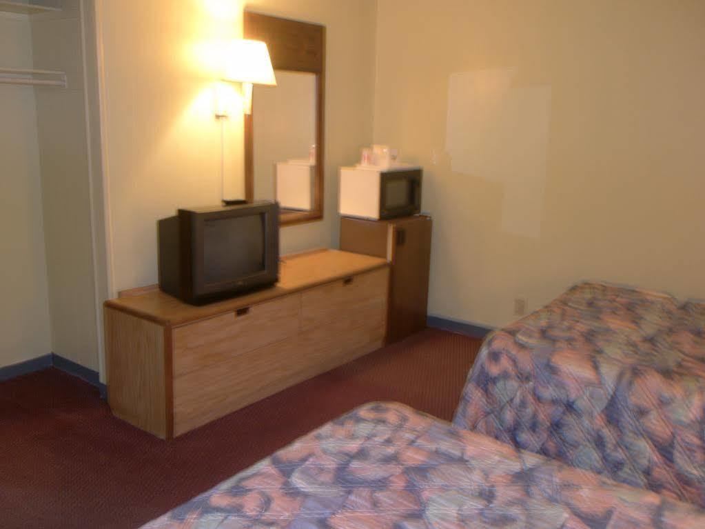 Budget Inn Bluffton Exteriör bild